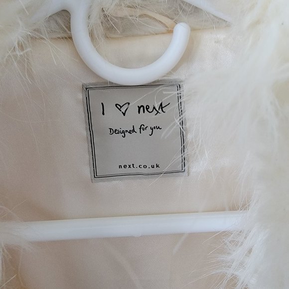 Faux Fur Vest - Picture 2 of 3